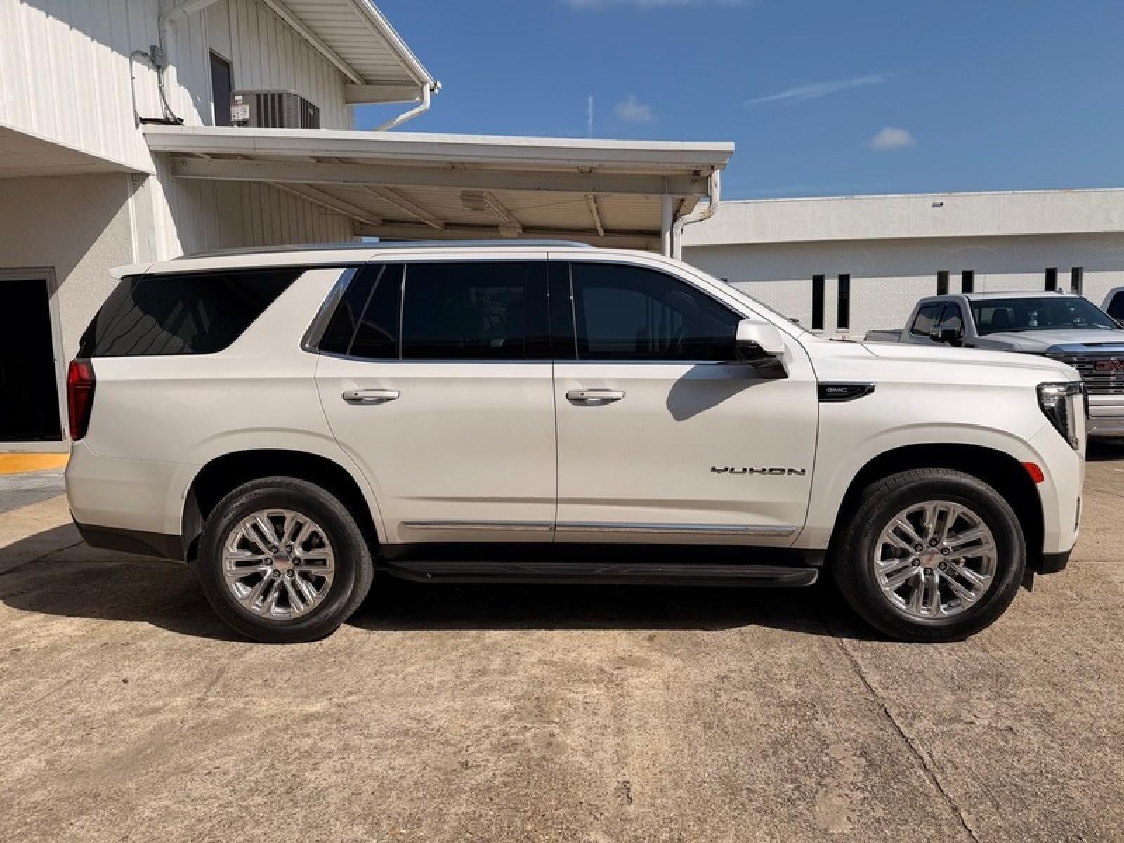 2024 GMC Yukon SLT
