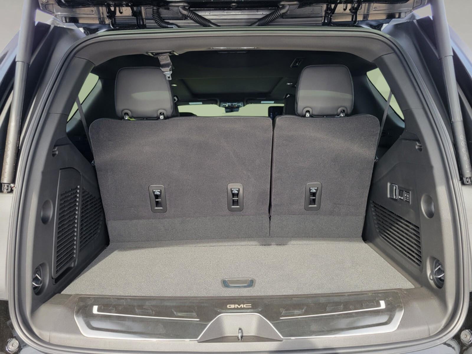 2026 GMC Yukon 2WD 4dr Denali