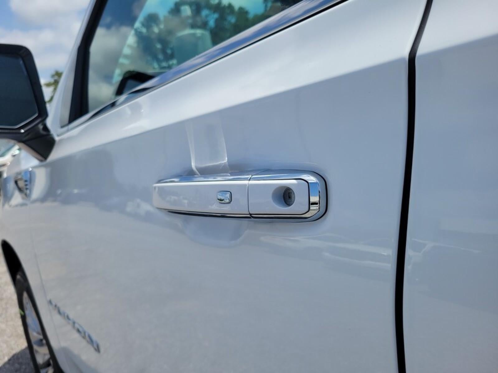 2026 GMC Yukon XL 2WD 4dr Elevation