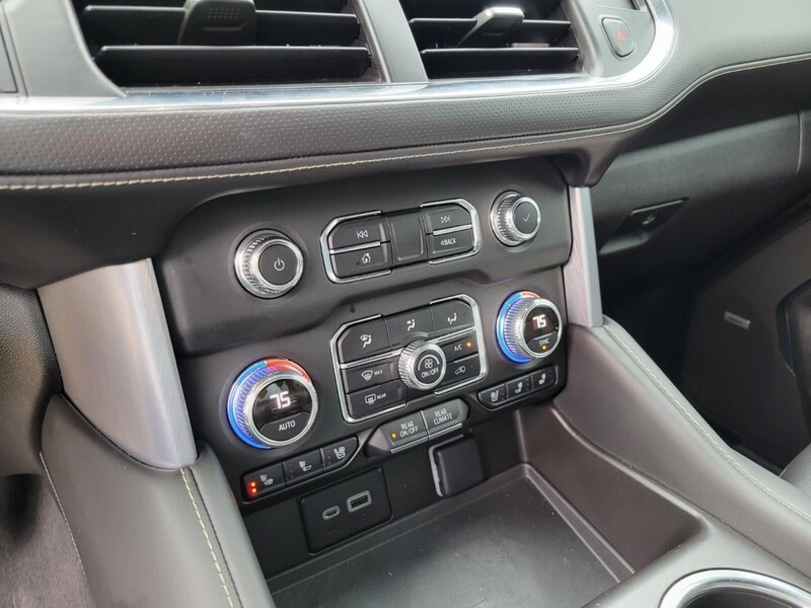 2022 GMC Yukon XL SLT