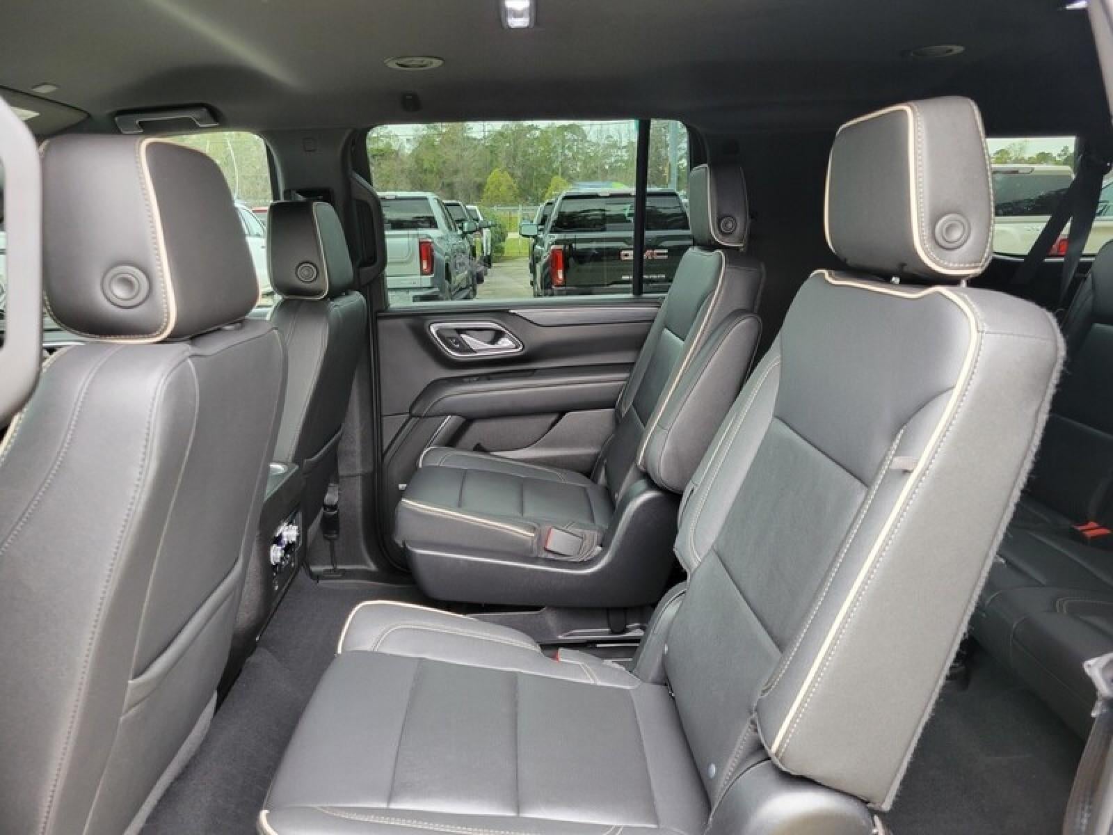 2022 GMC Yukon XL SLT