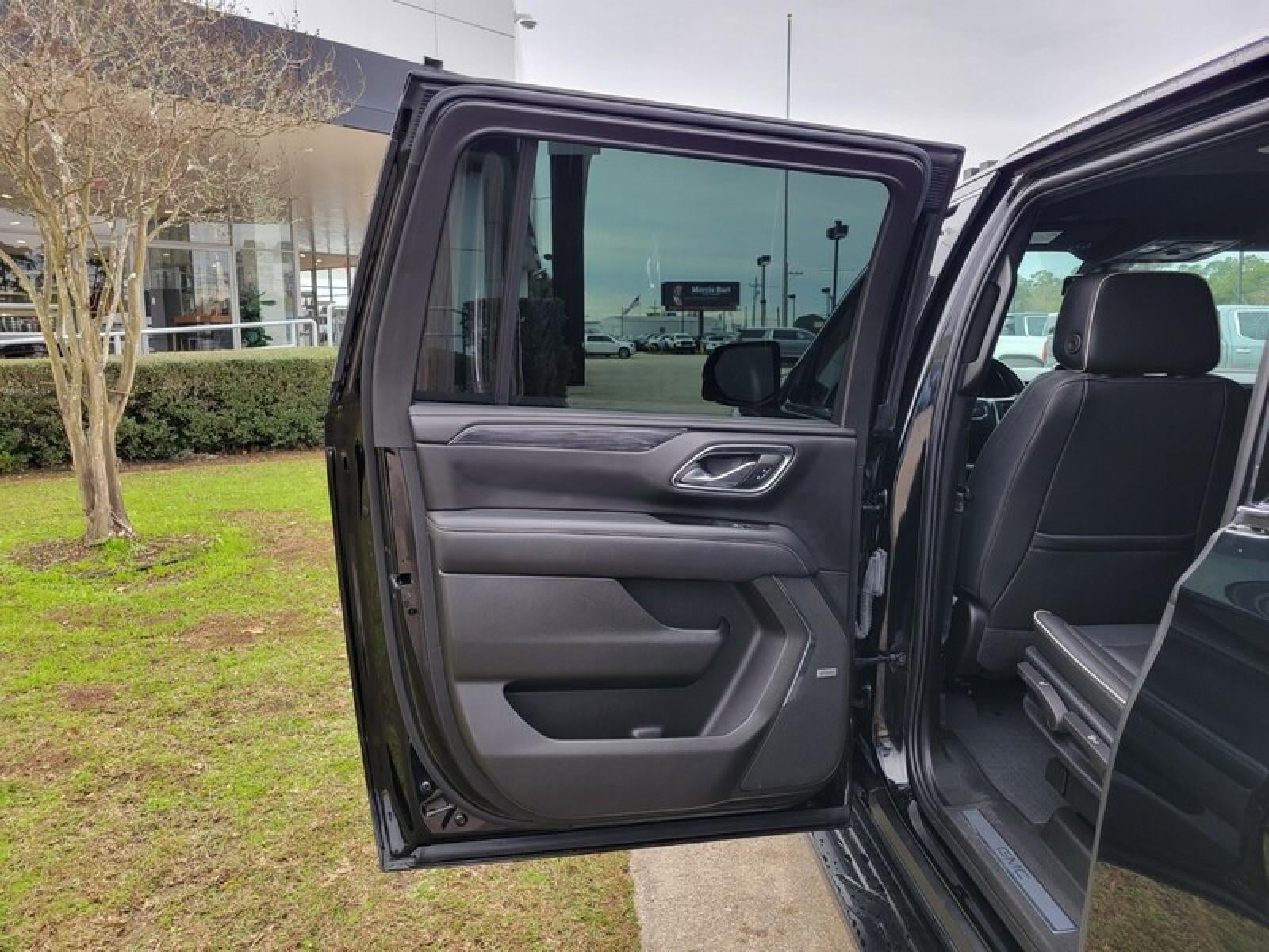 2022 GMC Yukon XL SLT