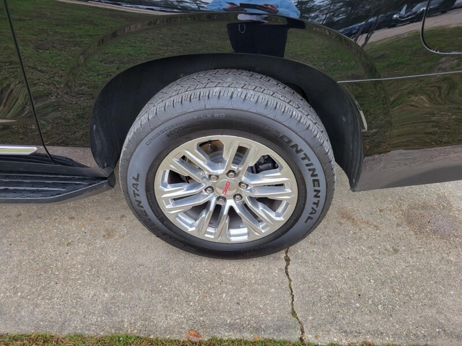 2022 GMC Yukon XL SLT