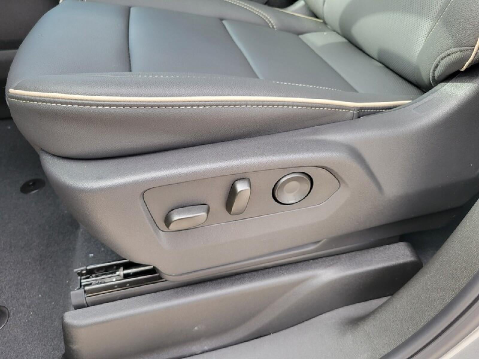 2026 GMC Yukon XL 2WD 4dr Elevation