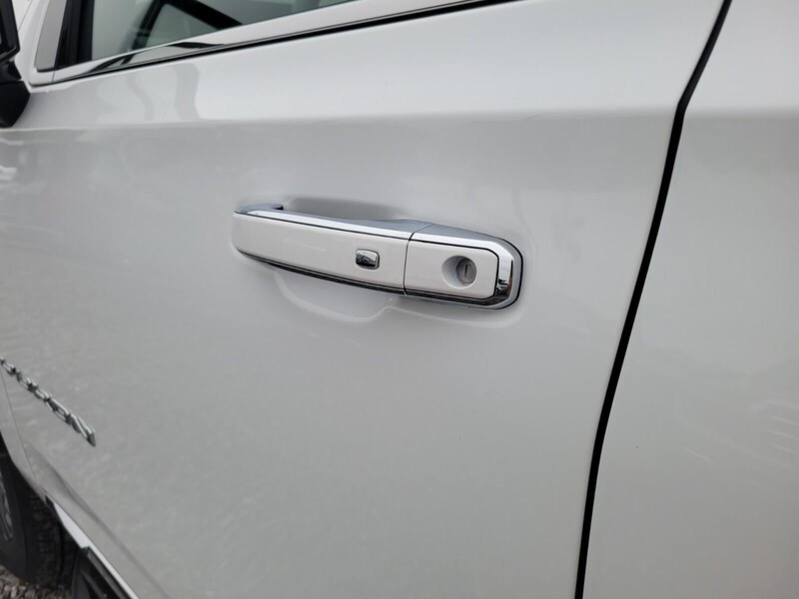 2026 GMC Yukon XL 2WD 4dr Elevation