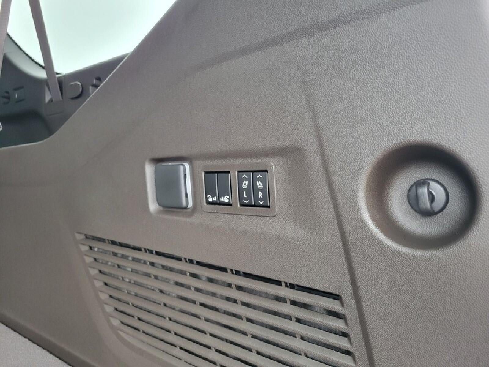 2026 GMC Yukon XL 2WD 4dr Elevation