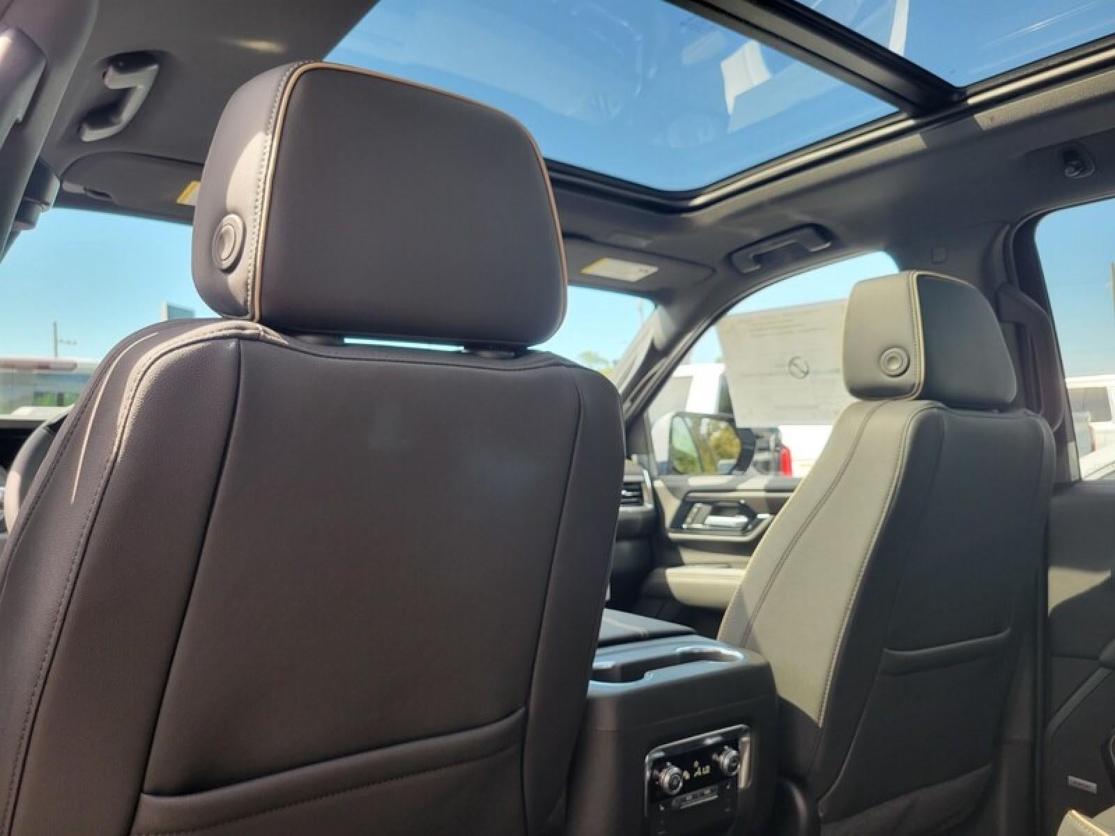 2027 GMC Yukon XL 2WD 4dr Elevation