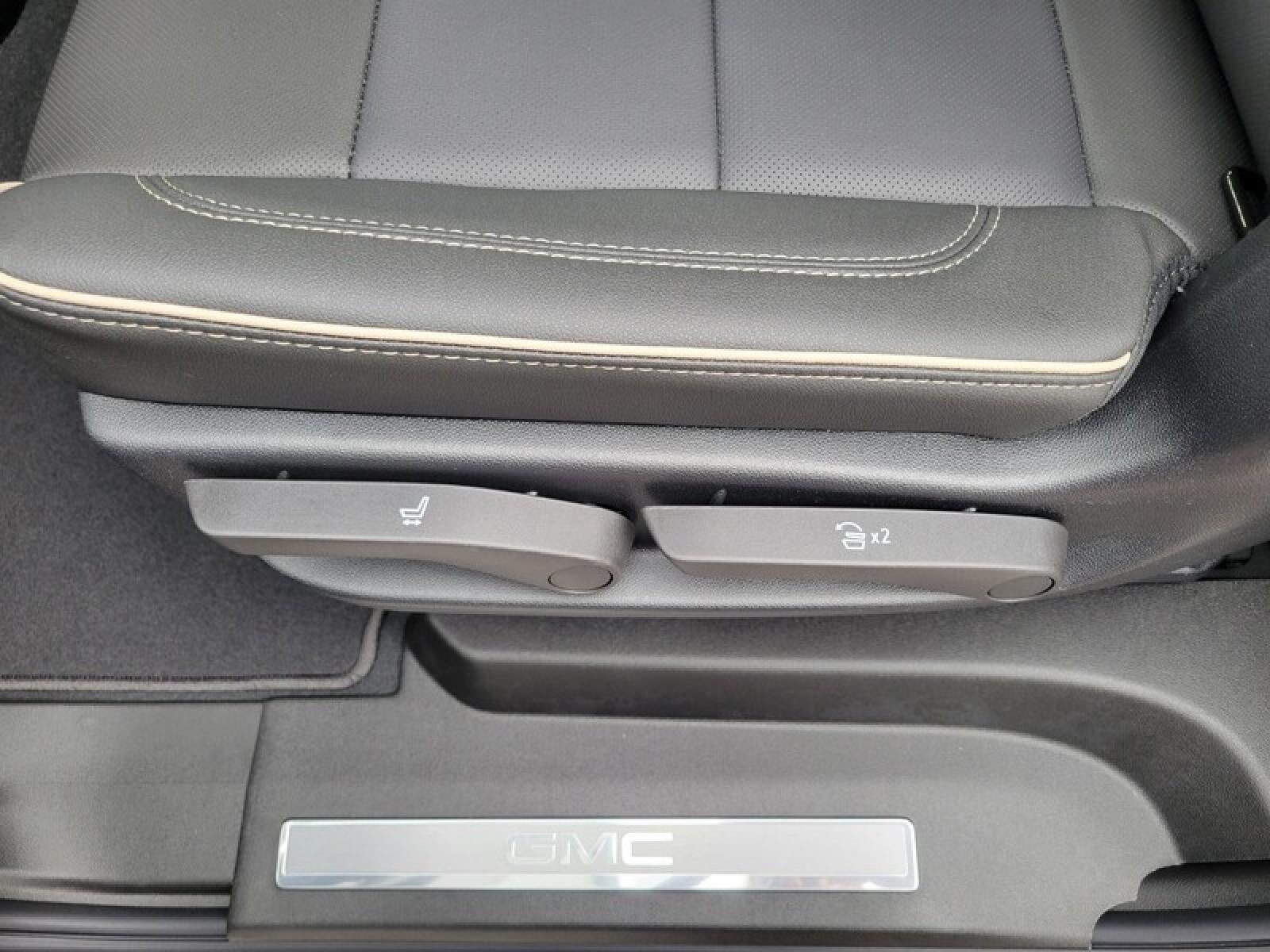 2026 GMC Yukon XL 2WD 4dr Elevation