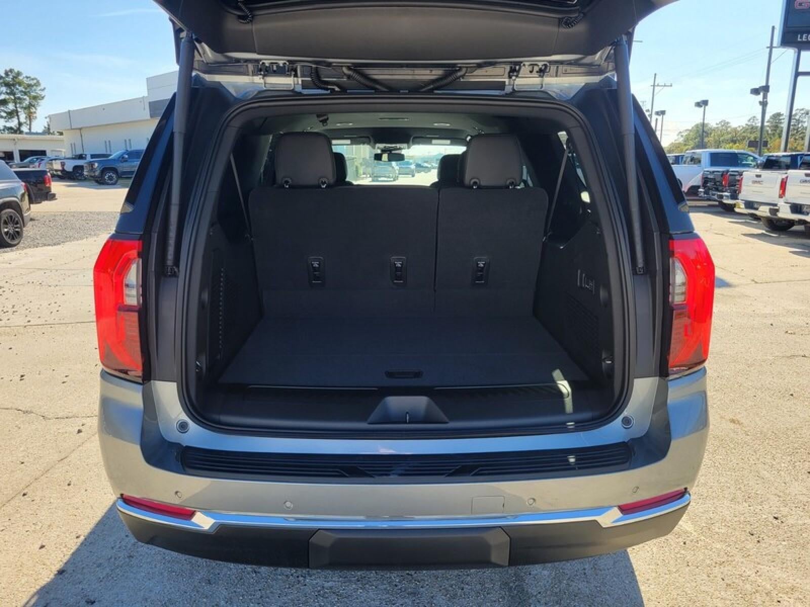 2026 GMC Yukon XL 2WD 4dr Elevation