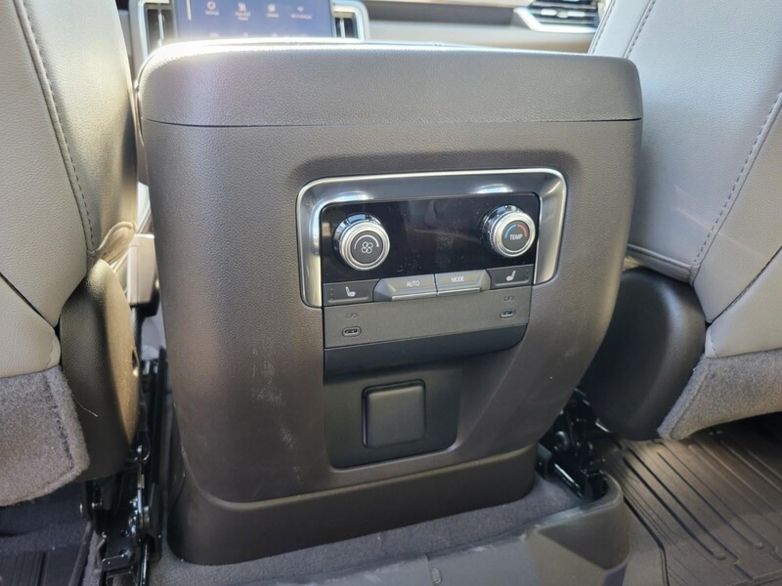 2027 GMC Yukon XL 2WD 4dr Elevation