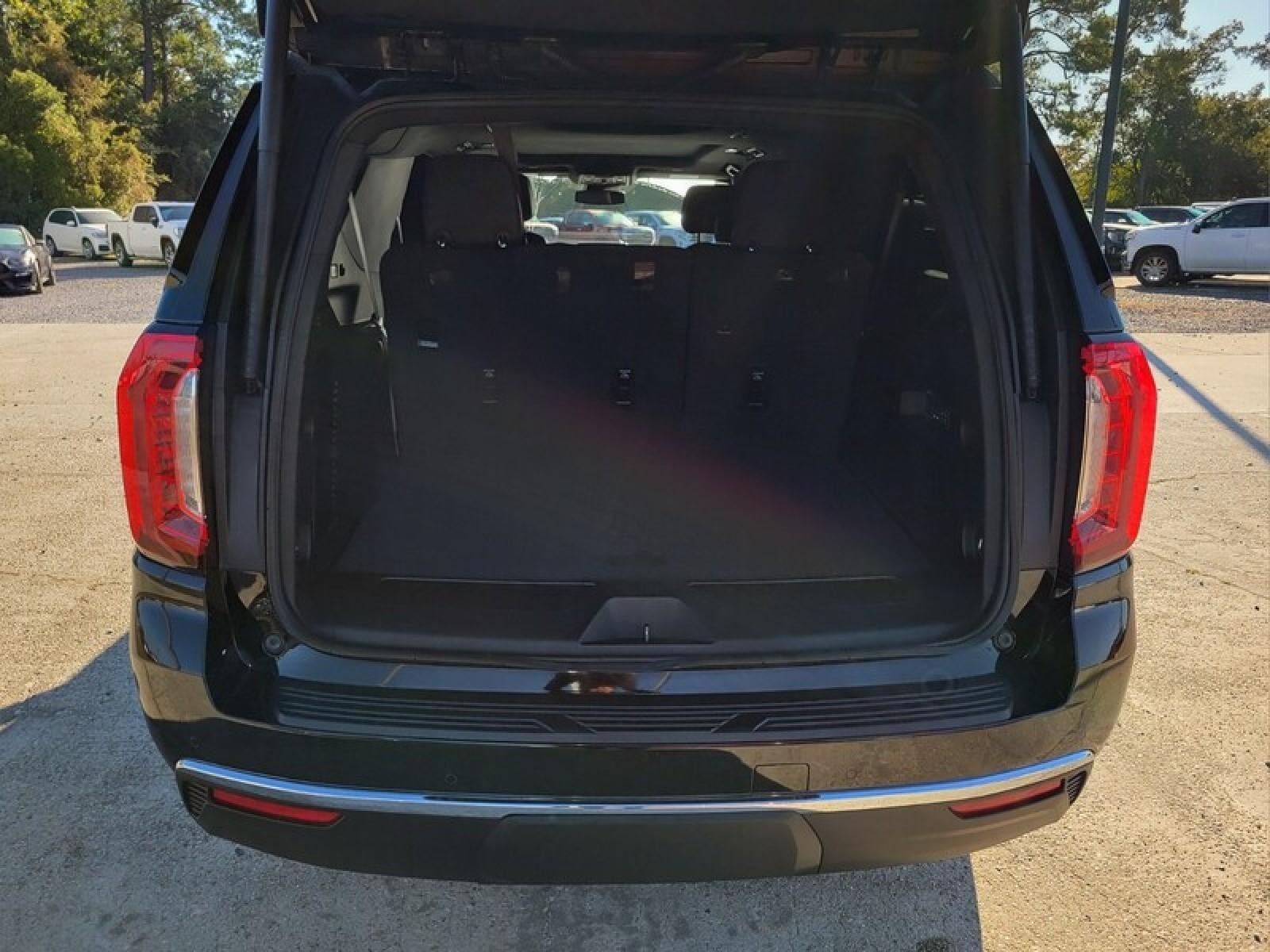 2024 GMC Yukon XL SLT