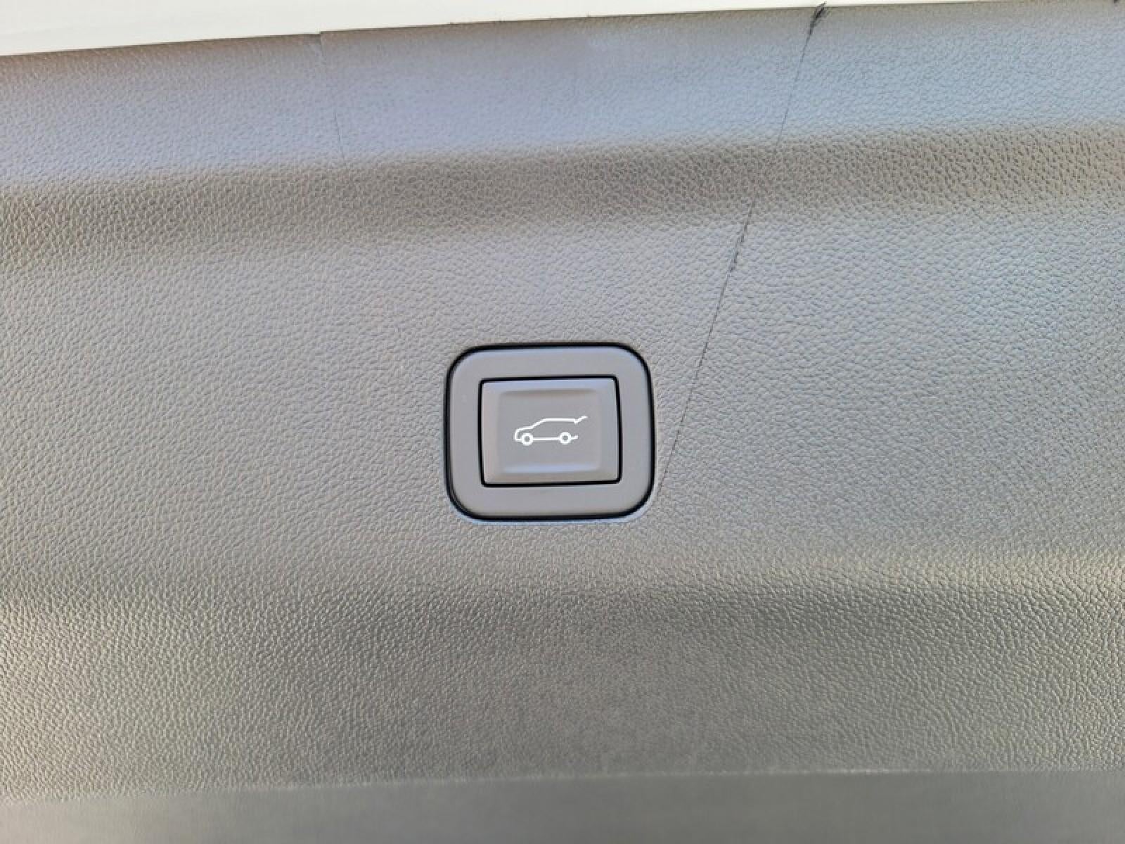 2026 GMC Yukon XL 2WD 4dr Denali