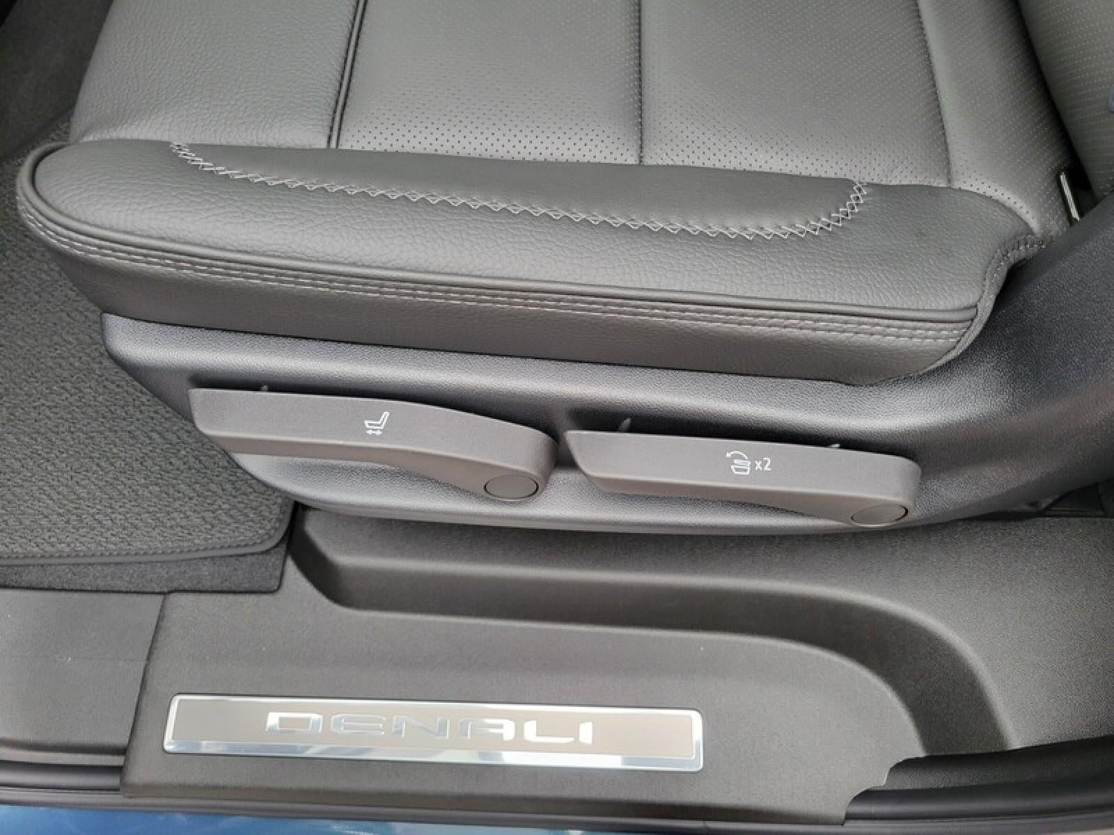 2026 GMC Yukon XL 2WD 4dr Denali