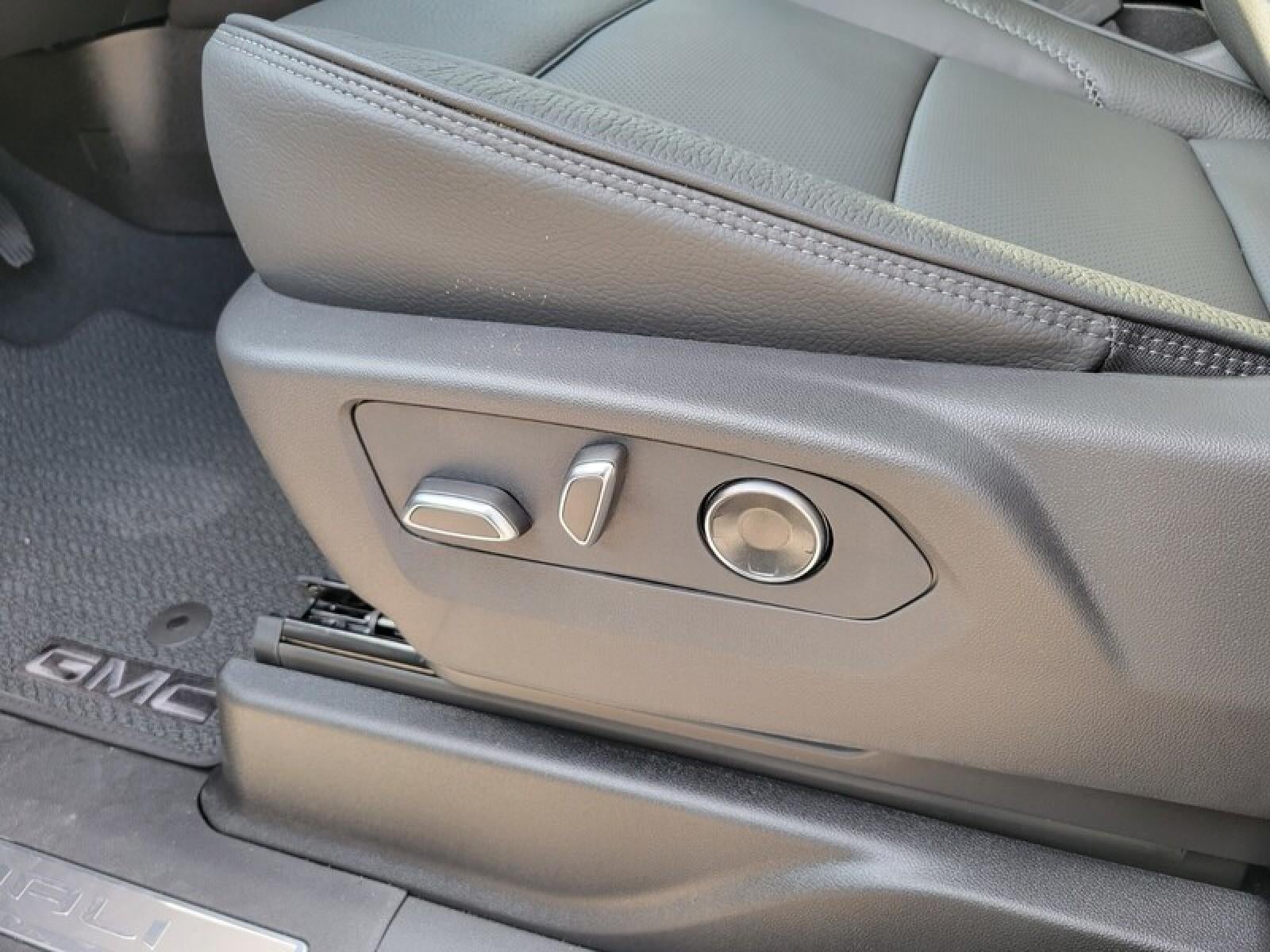 2026 GMC Yukon XL 2WD 4dr Denali