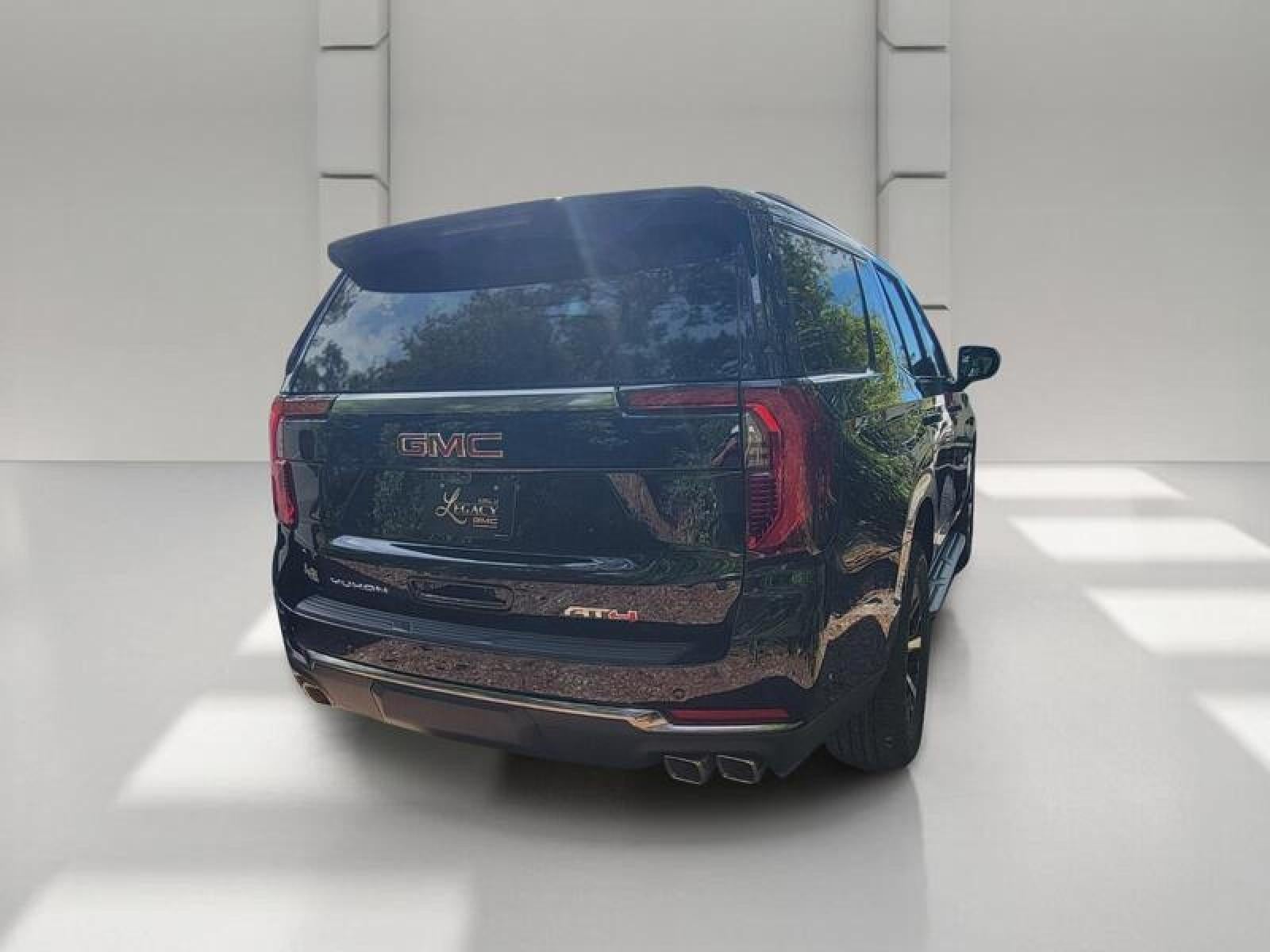 2027 GMC Yukon 4WD 4dr AT4