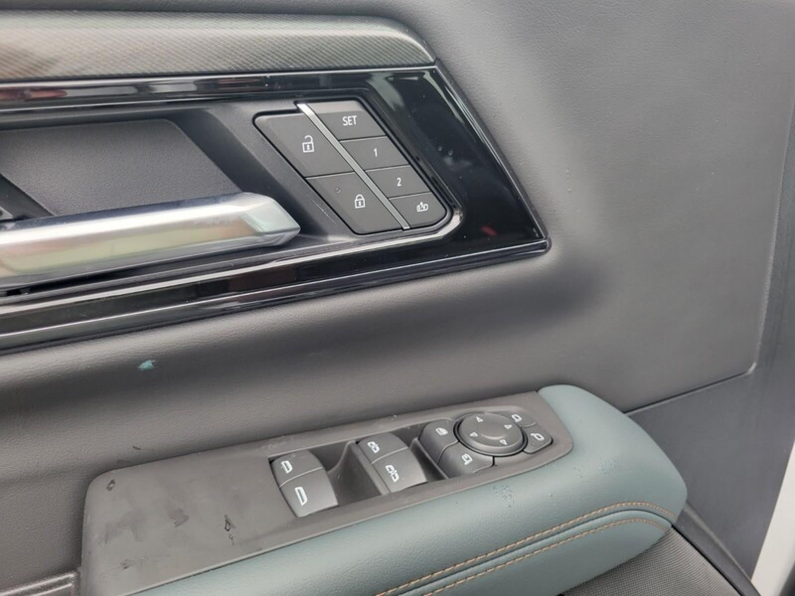 2026 GMC Yukon 4WD 4dr AT4