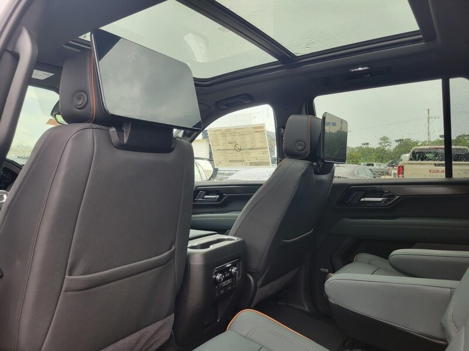 2026 GMC Yukon 4WD 4dr AT4