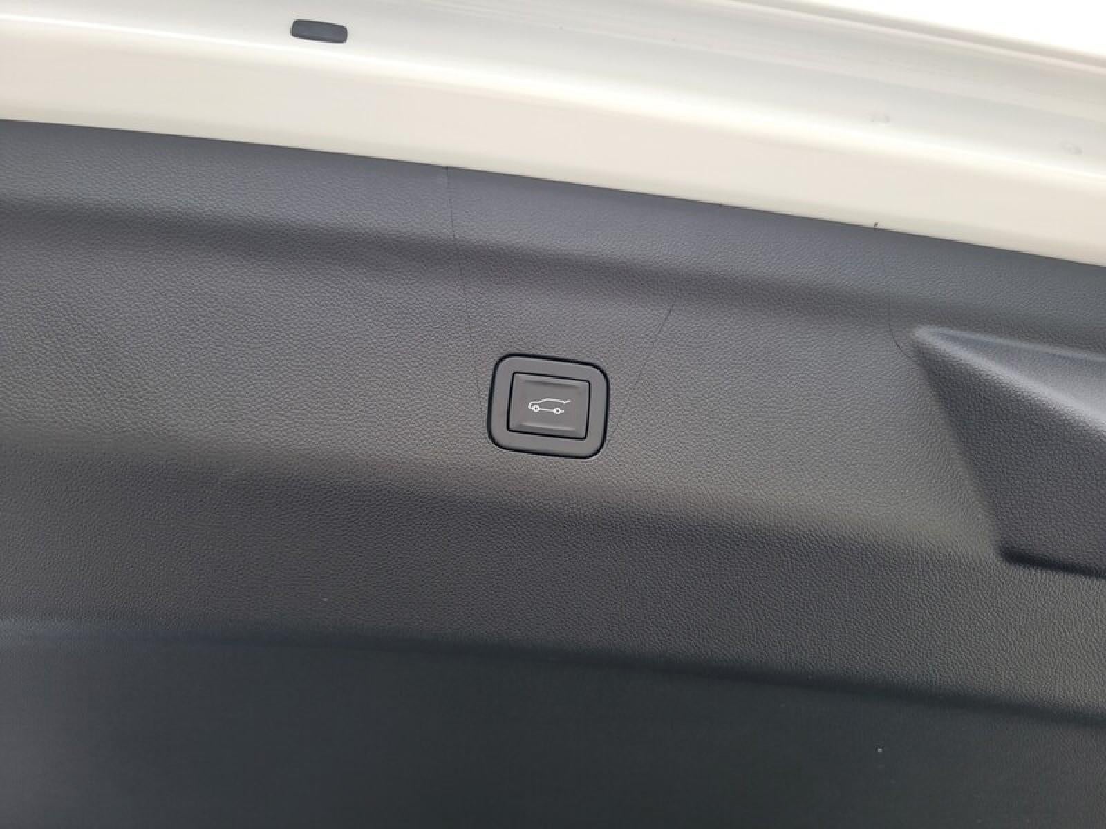 2026 GMC Yukon 4WD 4dr AT4