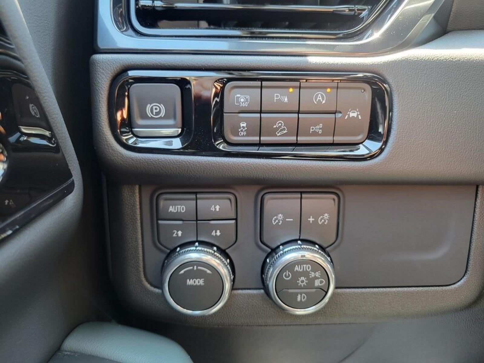 2026 GMC Yukon 4WD 4dr AT4