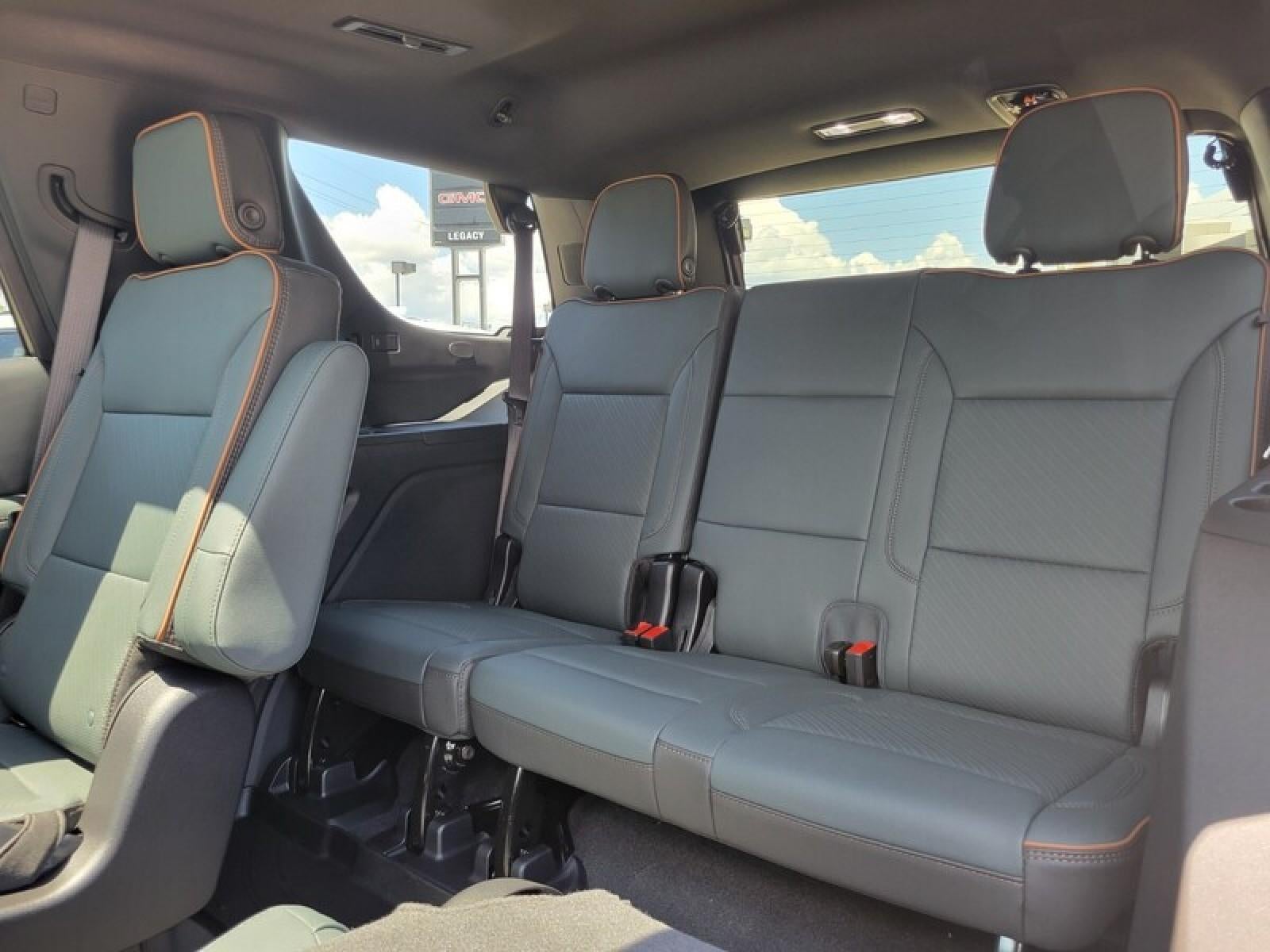 2026 GMC Yukon 4WD 4dr AT4