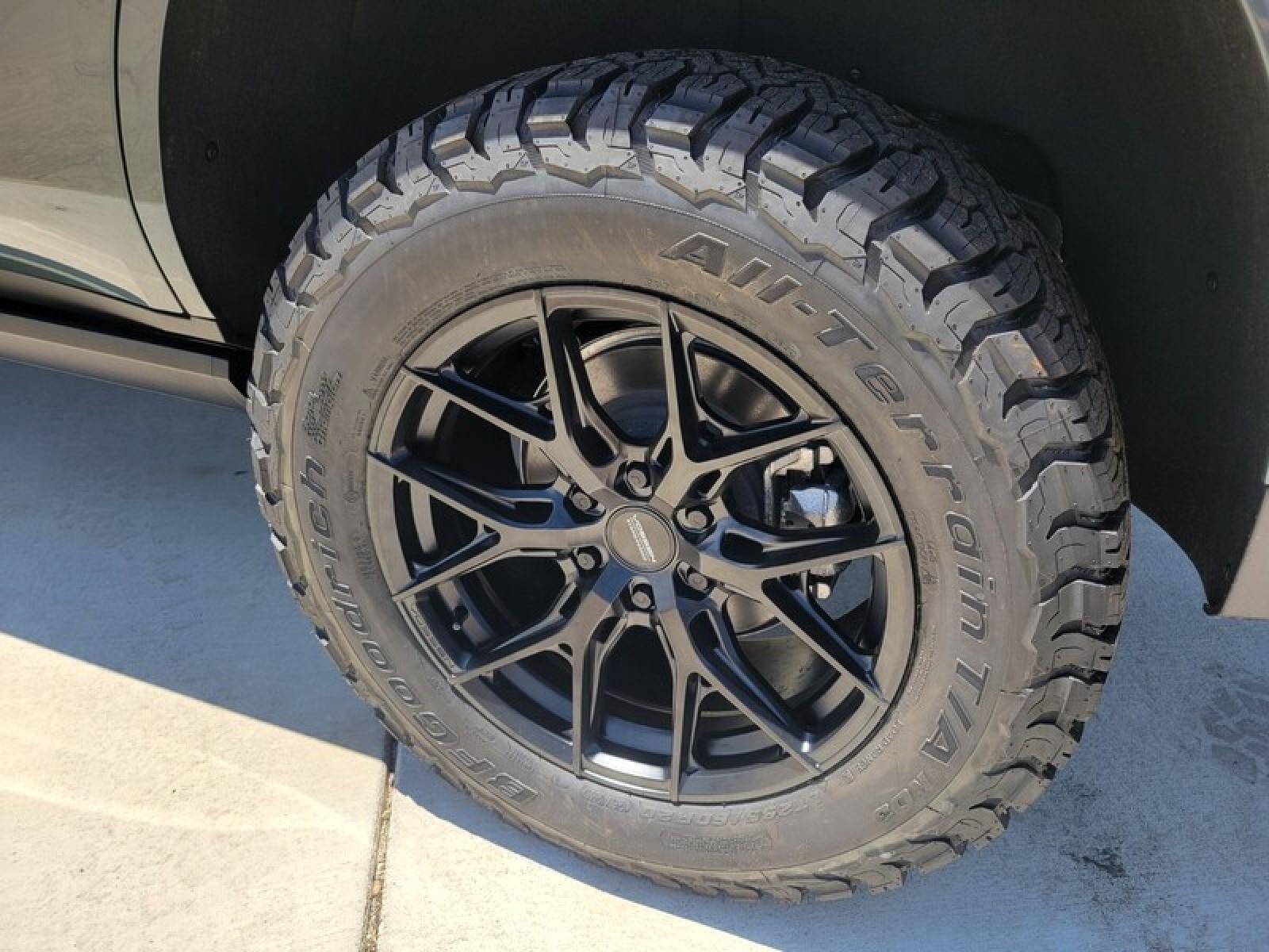 2026 GMC Yukon 4WD 4dr AT4