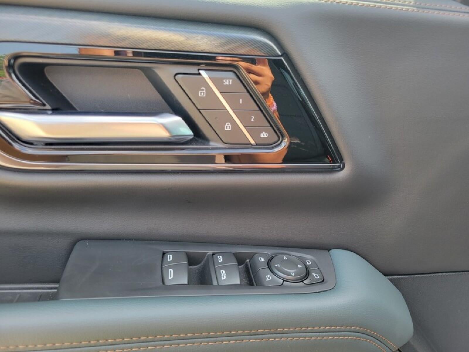 2025 GMC Yukon AT4