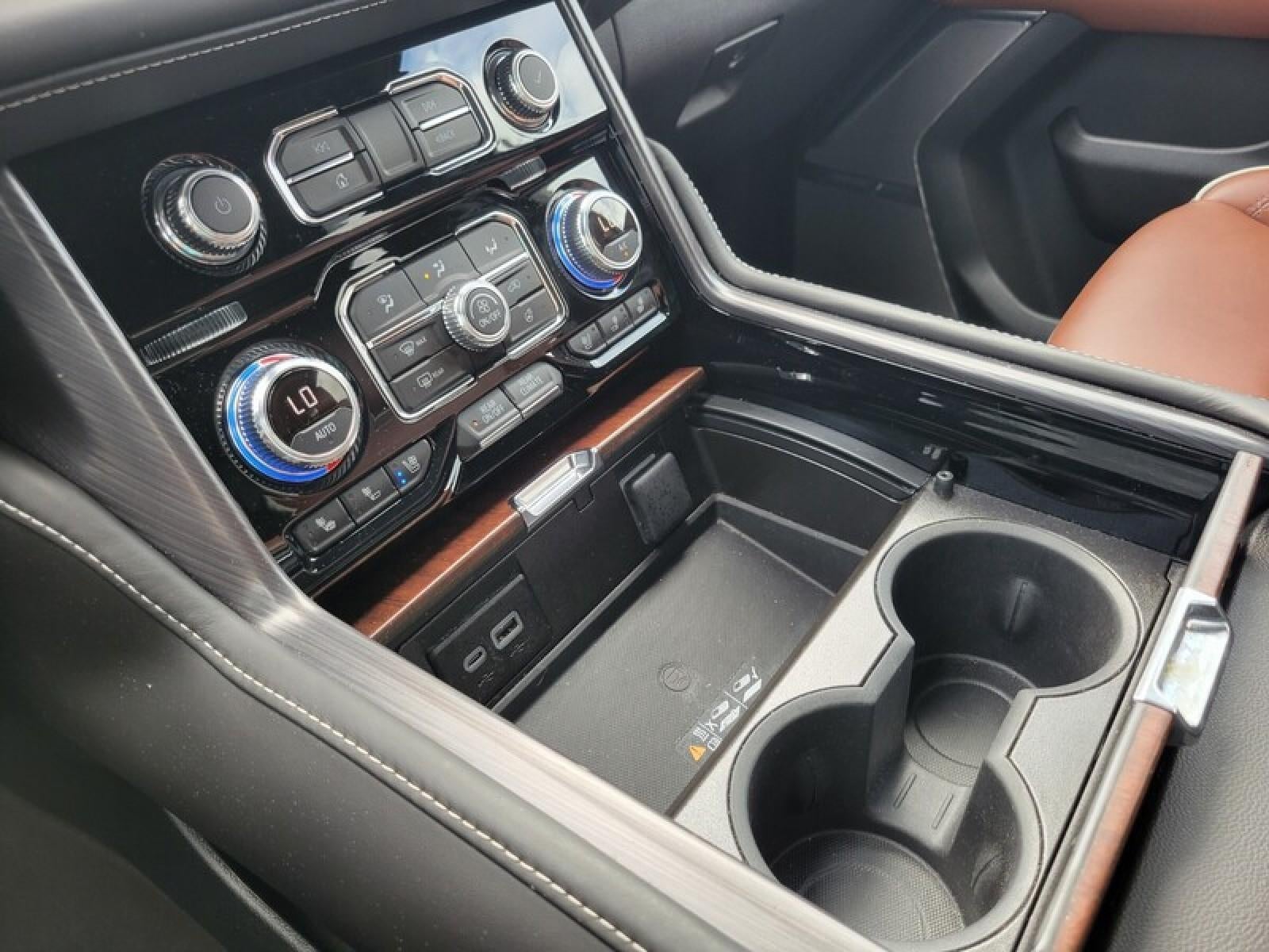2024 GMC Yukon Denali Ultimate