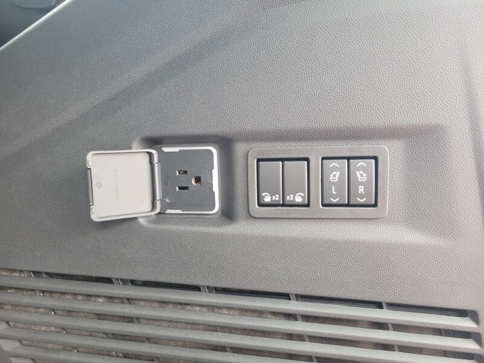 2026 GMC Yukon 4WD 4dr Denali Ultimate
