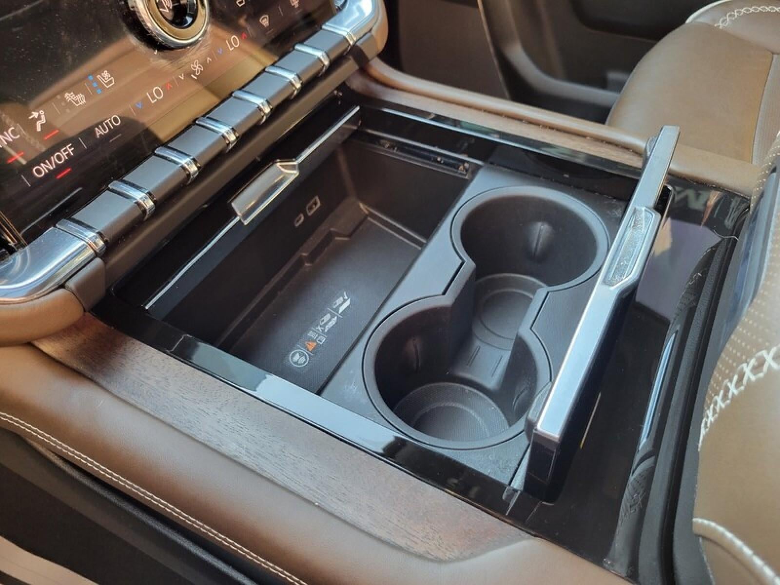 2025 GMC Yukon Denali Ultimate