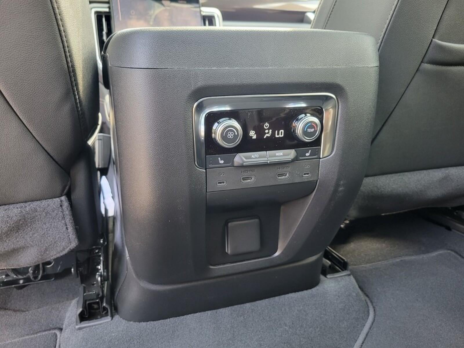 2027 GMC Yukon XL 4WD 4dr Elevation