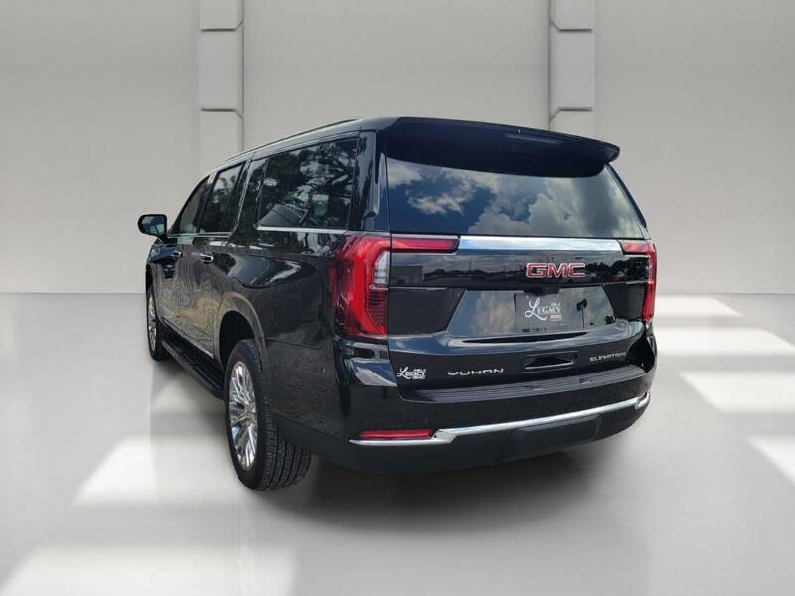 2027 GMC Yukon XL 4WD 4dr Elevation