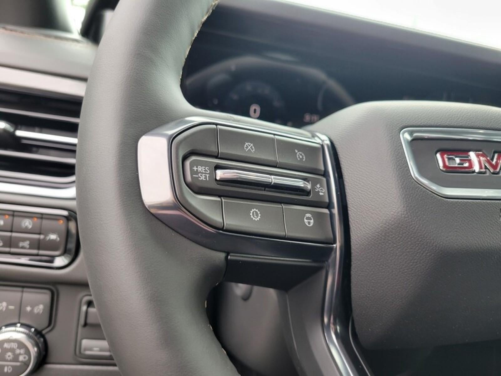 2026 GMC Yukon XL 4WD 4dr AT4