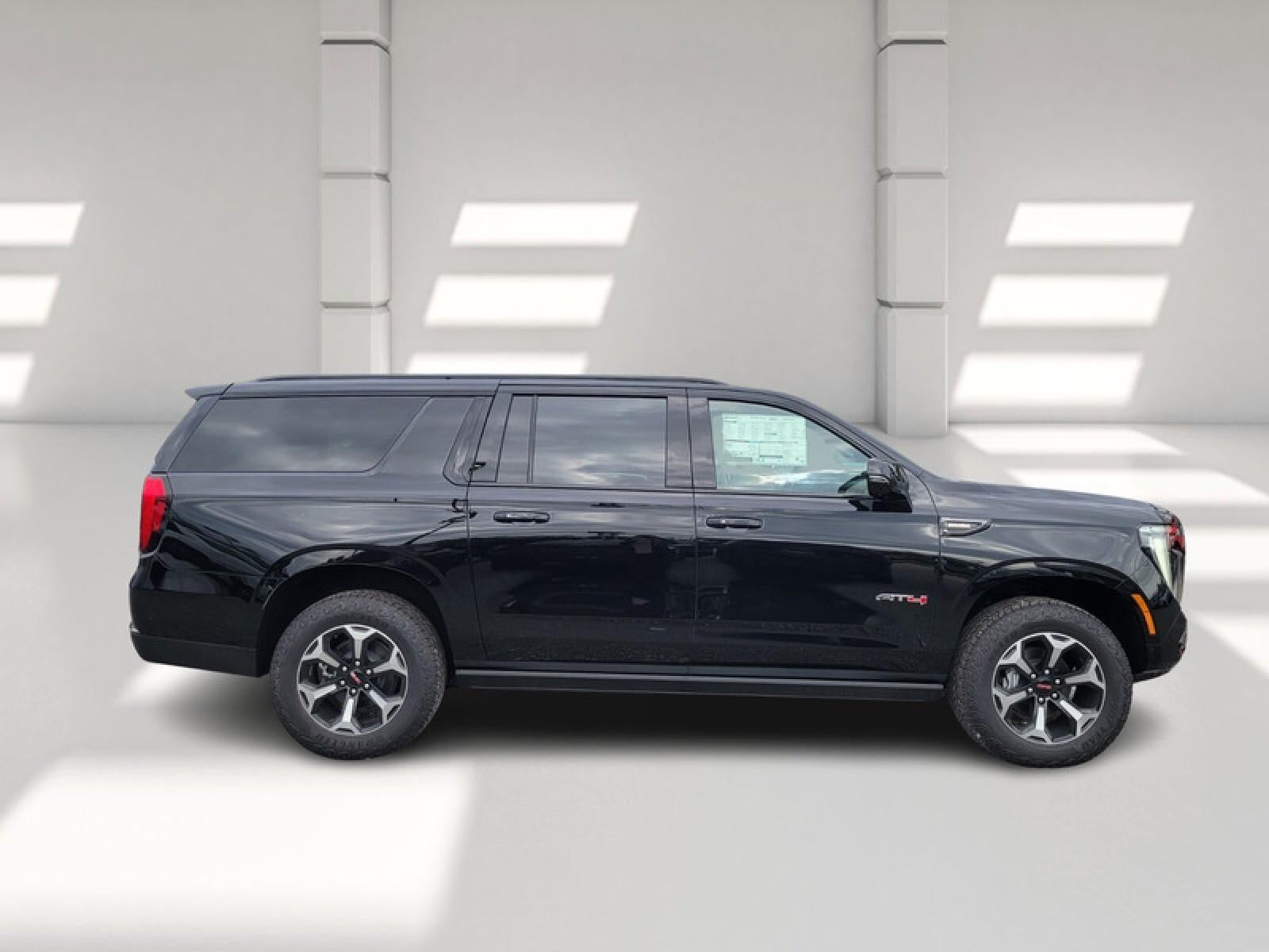 2026 GMC Yukon XL 4WD 4dr AT4