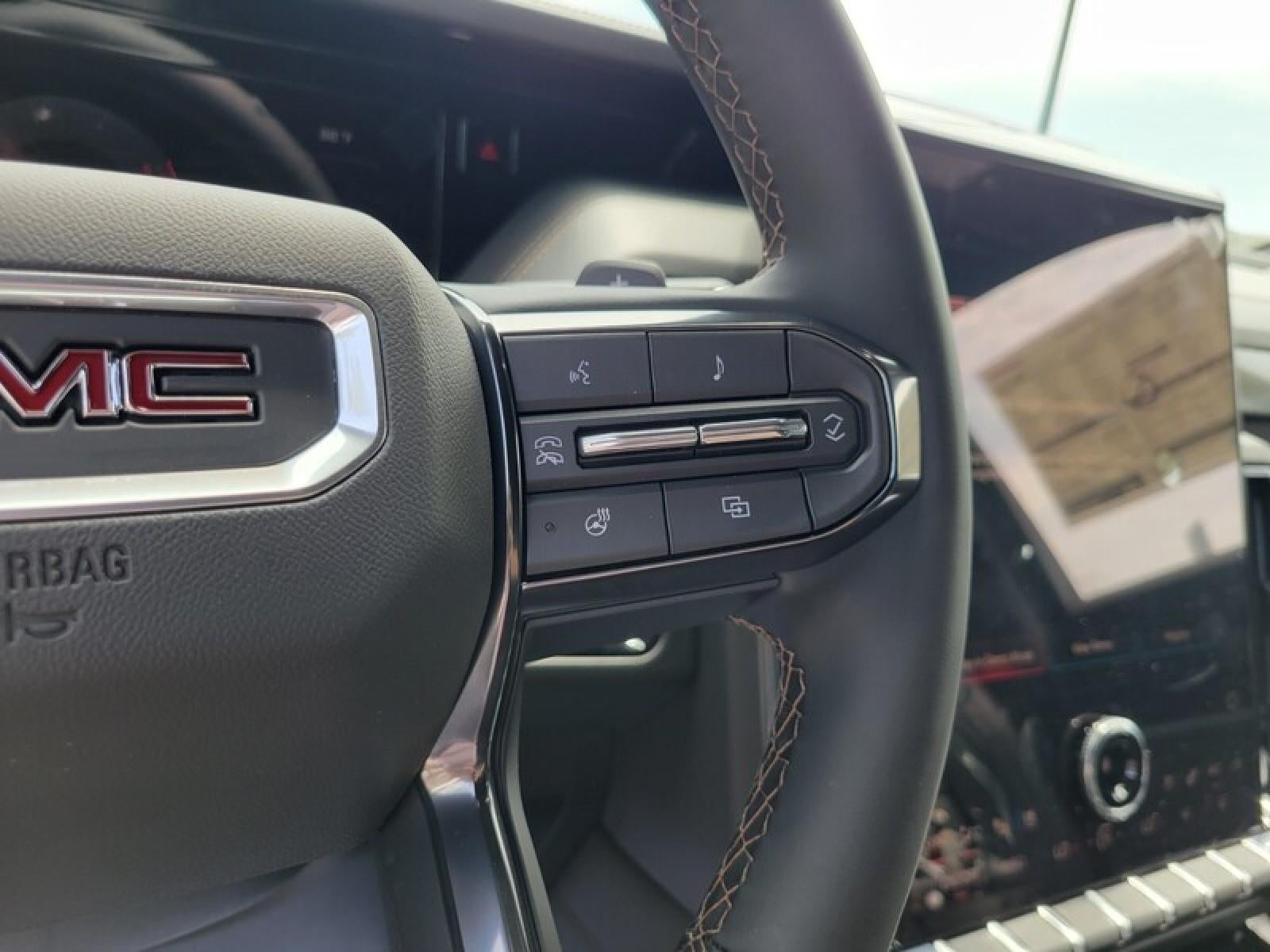 2026 GMC Yukon XL 4WD 4dr AT4