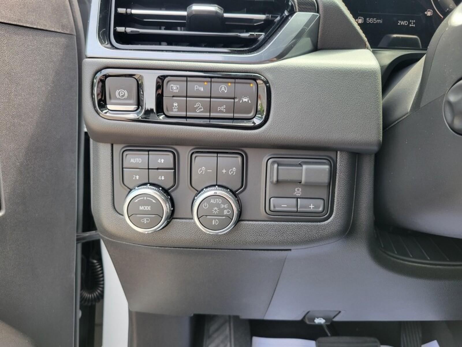 2026 GMC Yukon XL 4WD 4dr AT4