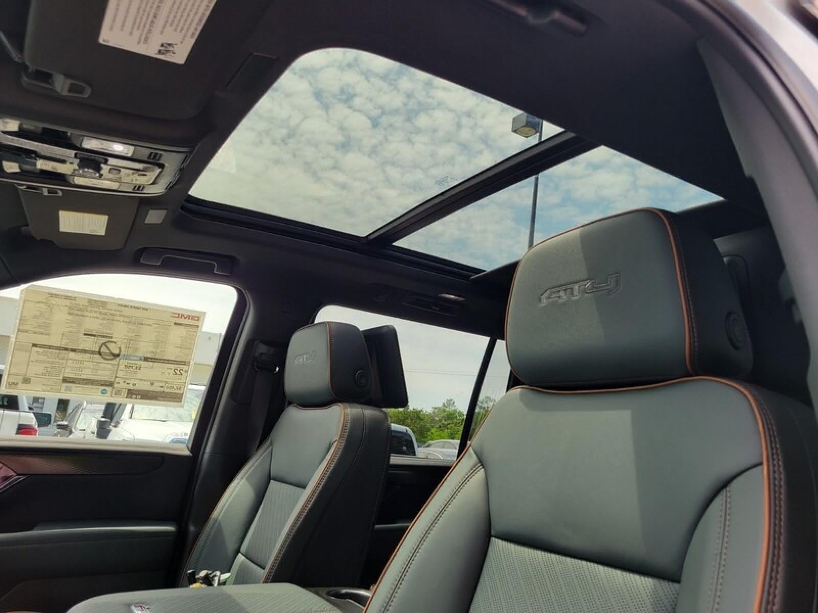 2026 GMC Yukon XL 4WD 4dr AT4