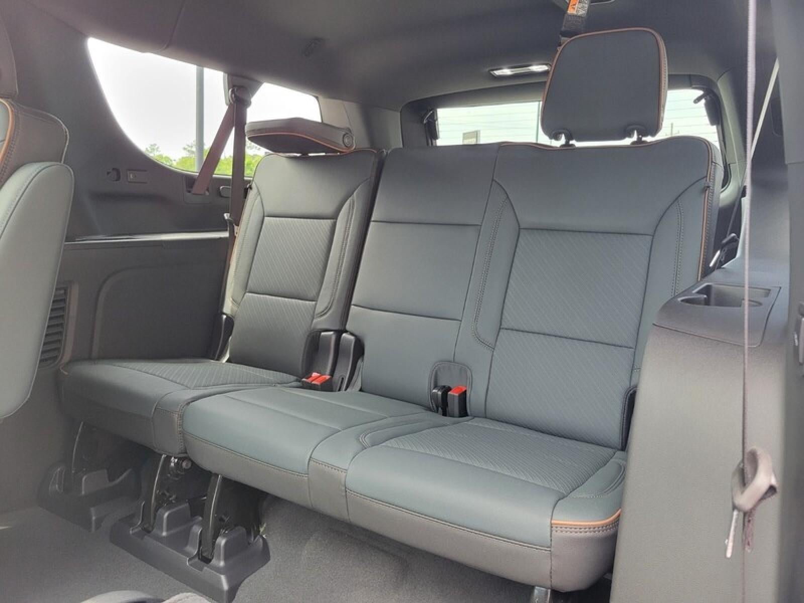 2026 GMC Yukon XL 4WD 4dr AT4