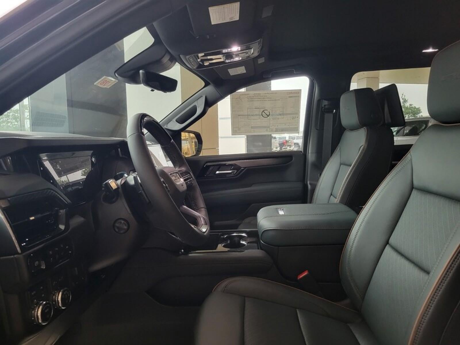 2026 GMC Yukon XL 4WD 4dr AT4