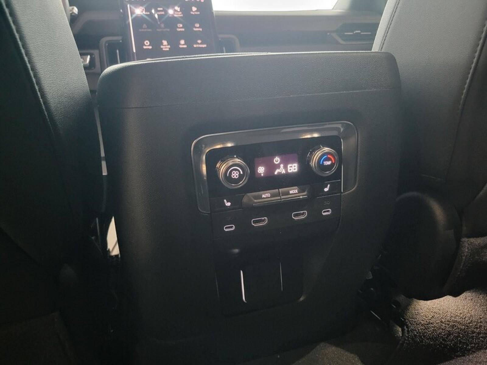 2026 GMC Yukon XL 4WD 4dr AT4