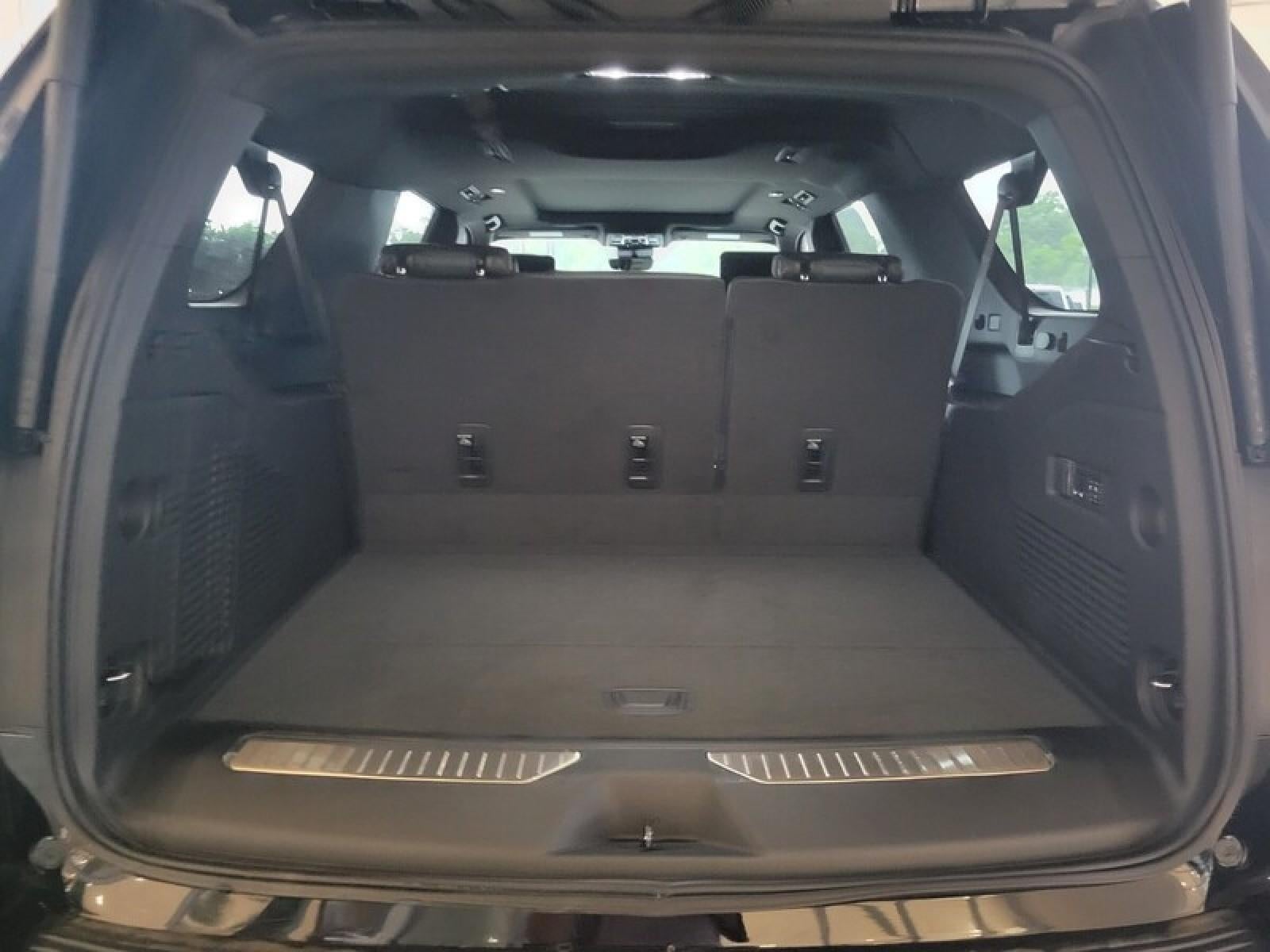 2026 GMC Yukon XL 4WD 4dr AT4