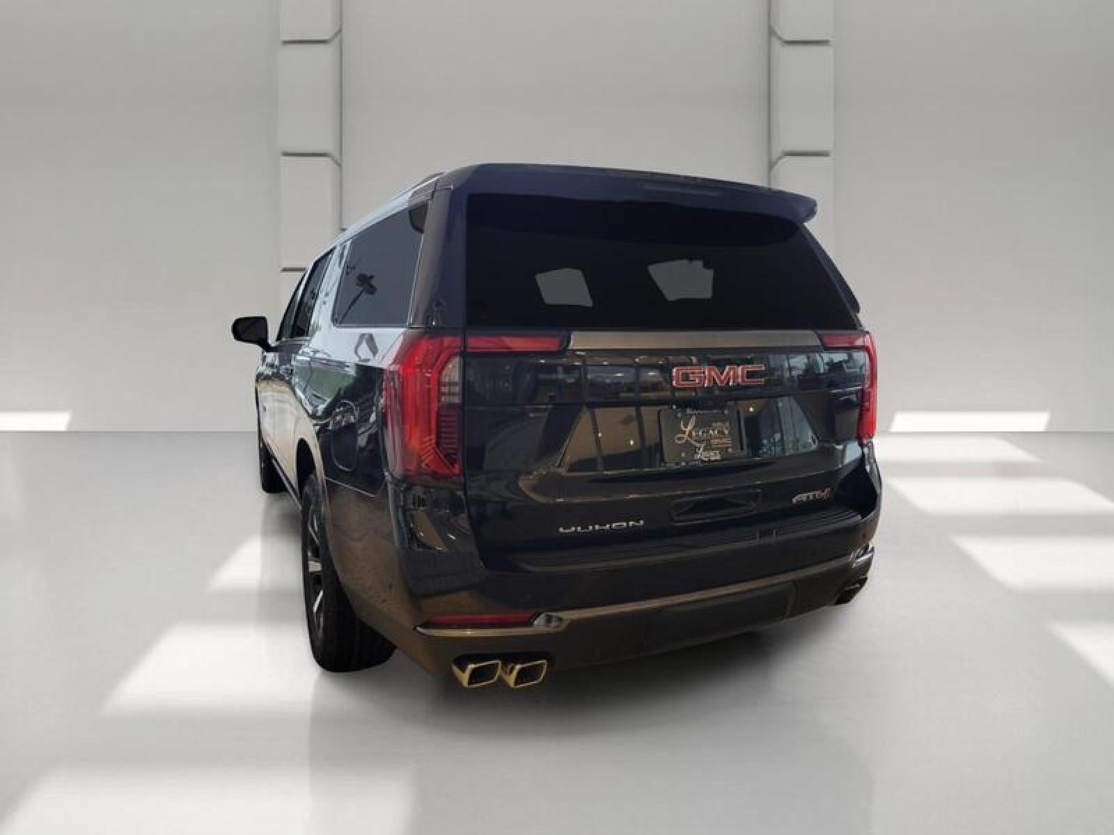 2026 GMC Yukon XL 4WD 4dr AT4