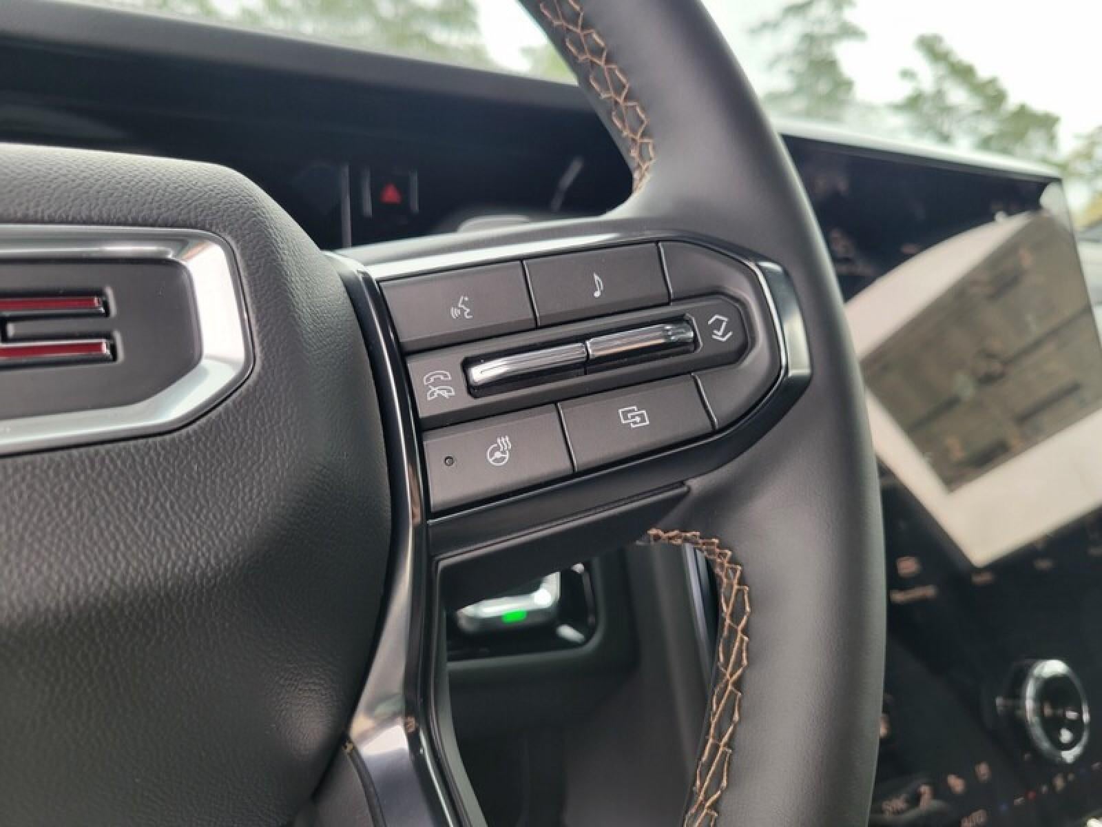 2026 GMC Yukon XL 4WD 4dr AT4