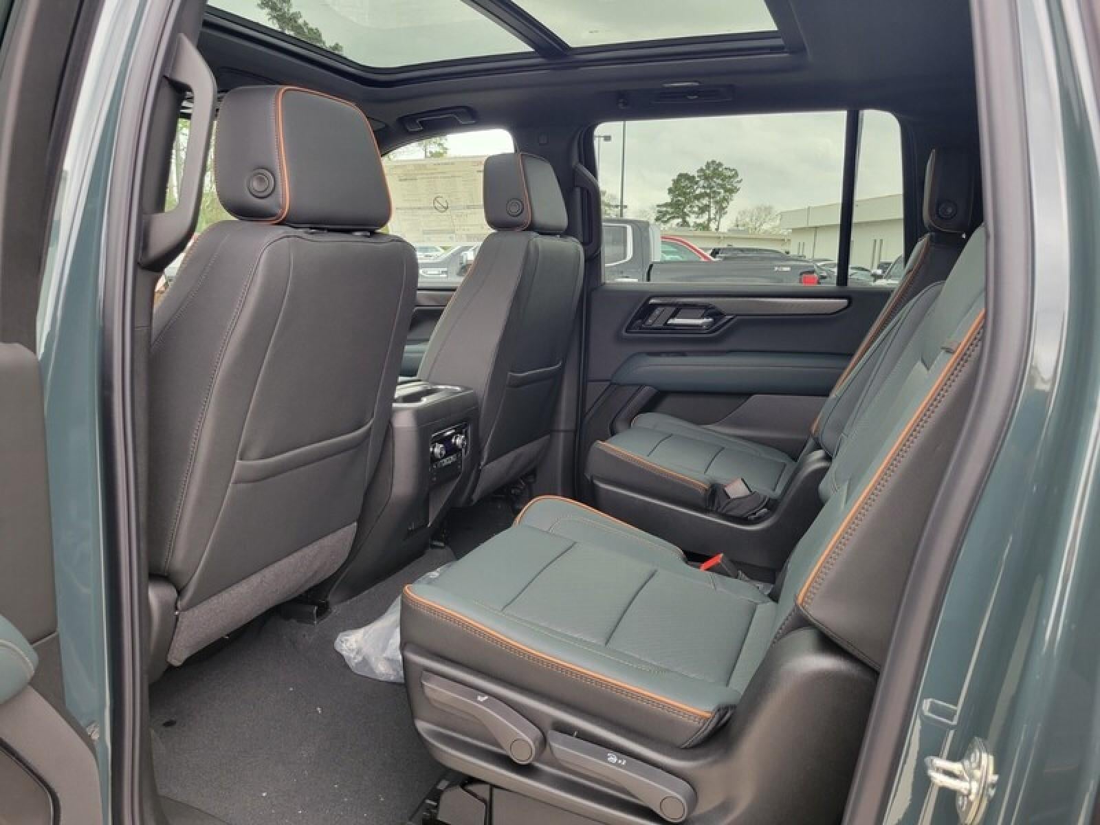 2026 GMC Yukon XL 4WD 4dr AT4