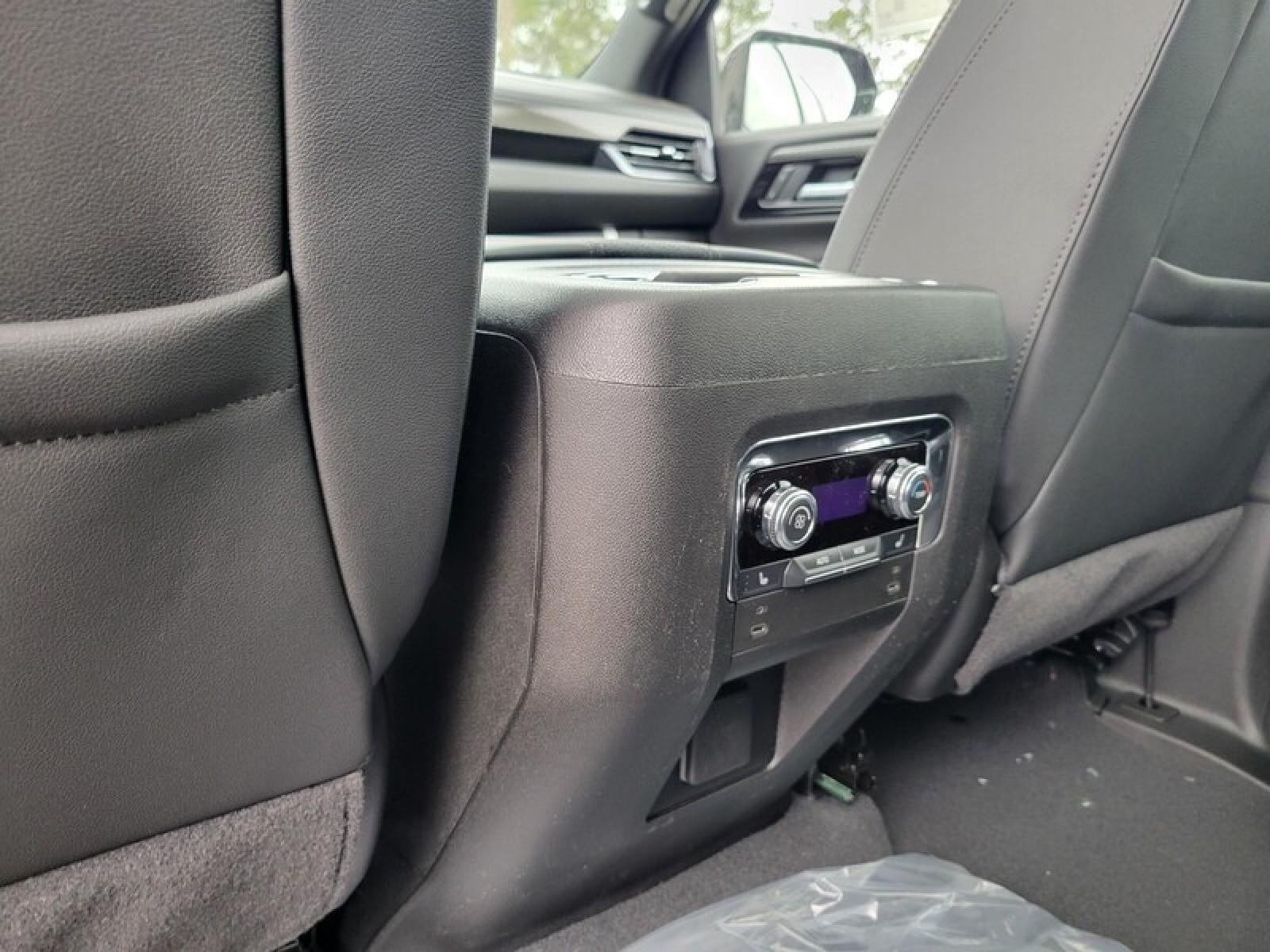 2026 GMC Yukon XL 4WD 4dr AT4