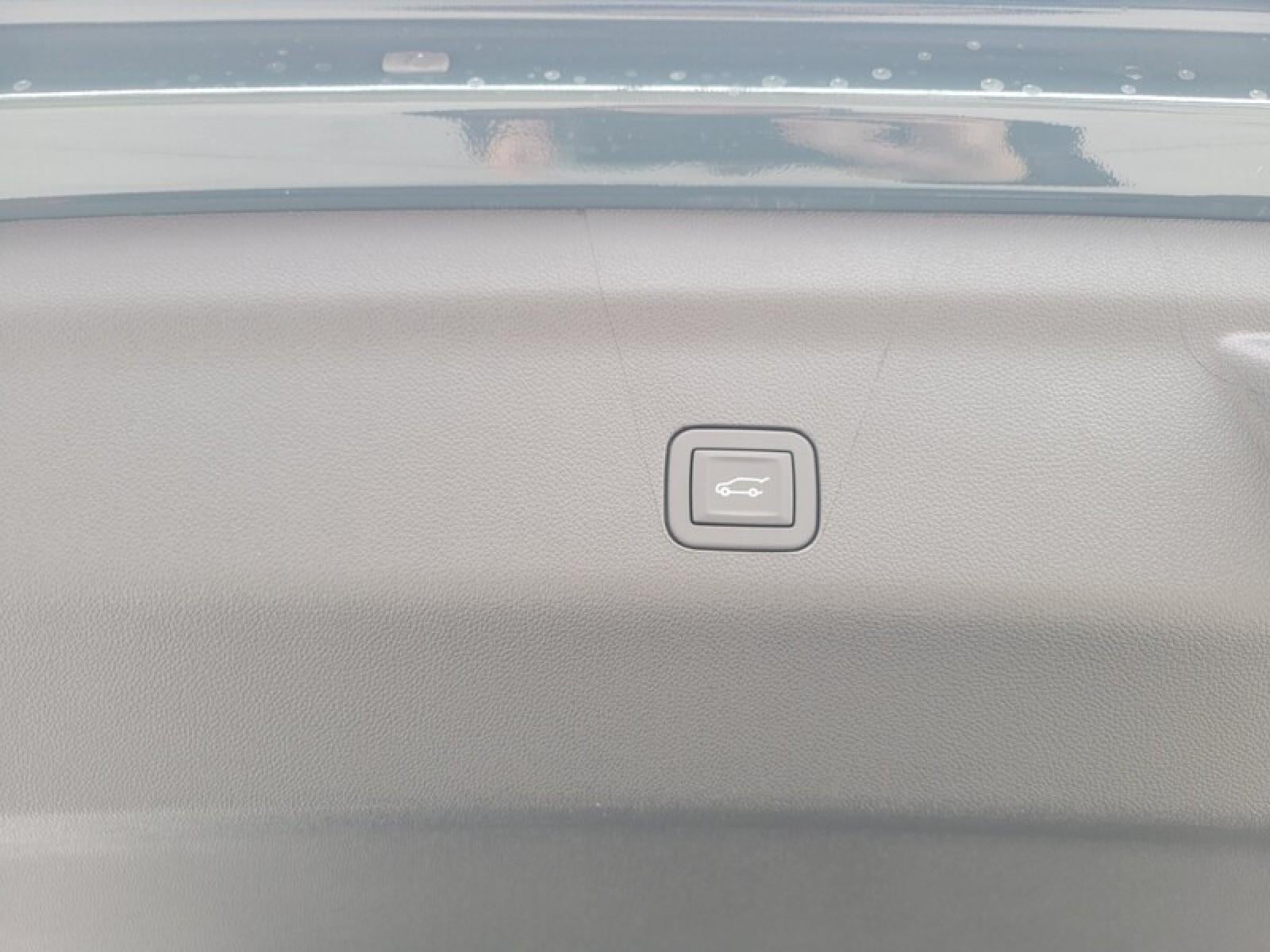 2026 GMC Yukon XL 4WD 4dr AT4