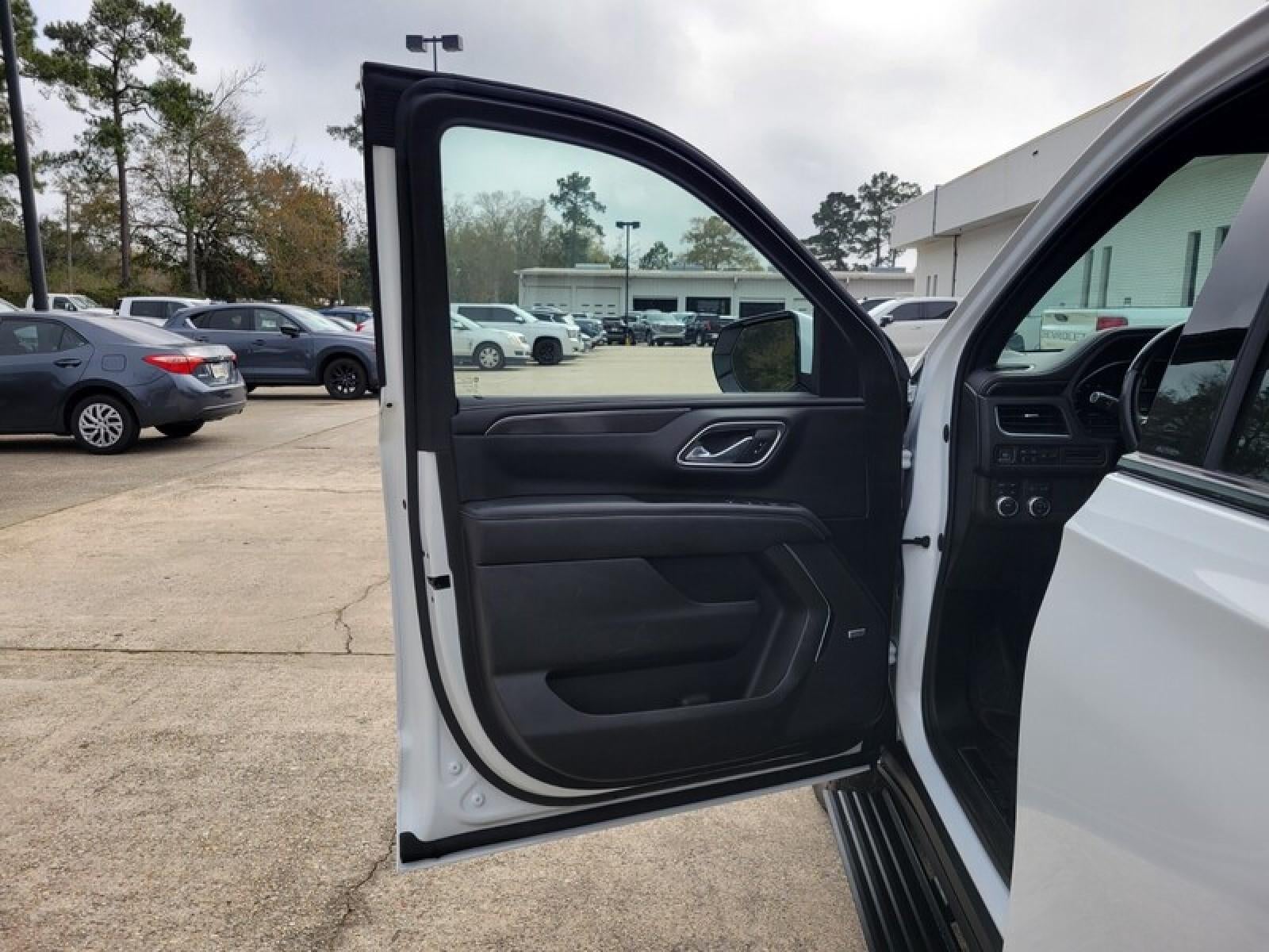 2022 GMC Yukon XL AT4