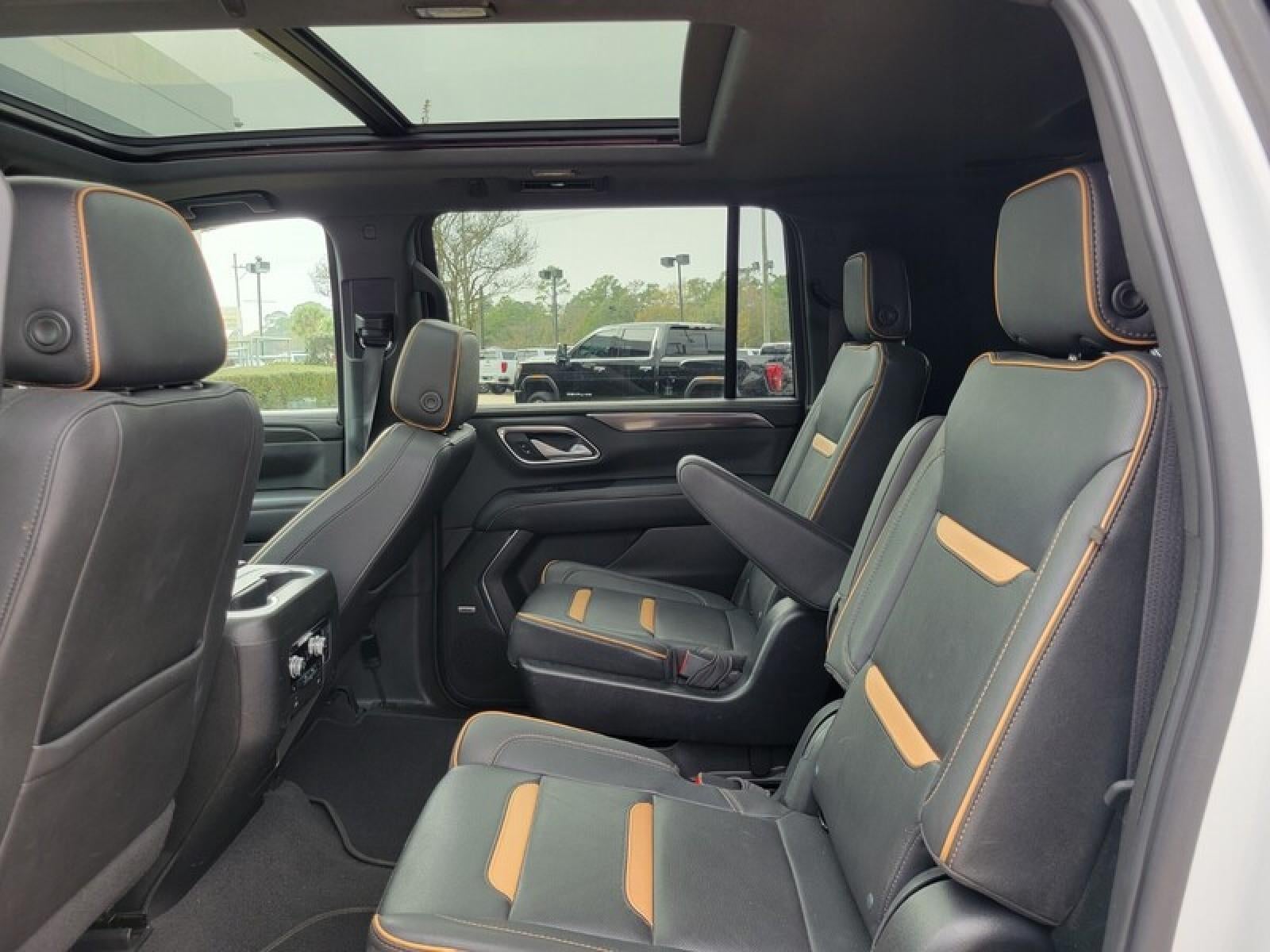 2022 GMC Yukon XL AT4