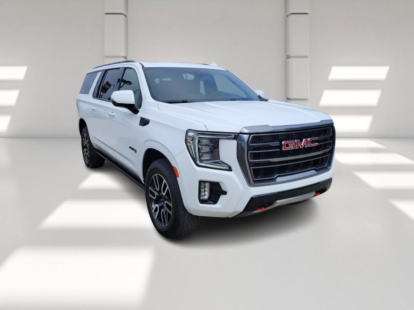 2022 GMC Yukon XL AT4