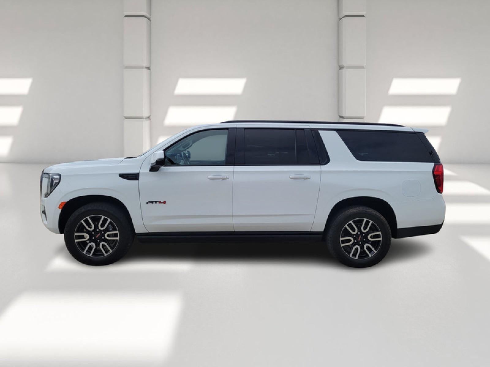 2022 GMC Yukon XL AT4