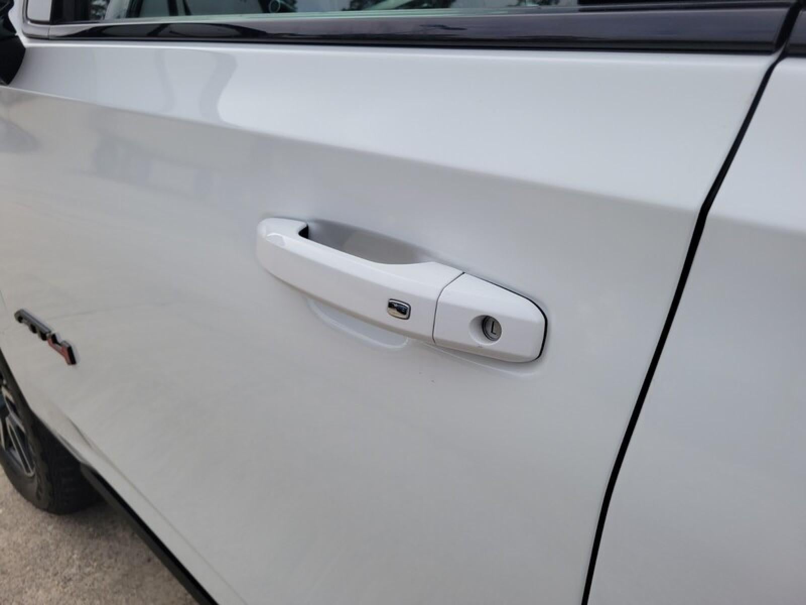 2022 GMC Yukon XL AT4